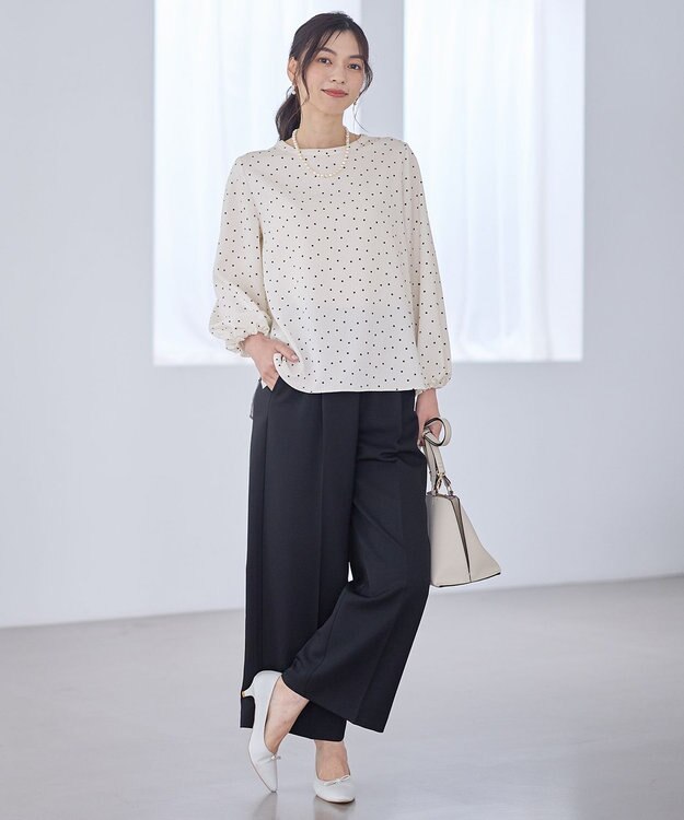 ANY ポコポコバルーン袖ブラウス オフ×ブラックドット