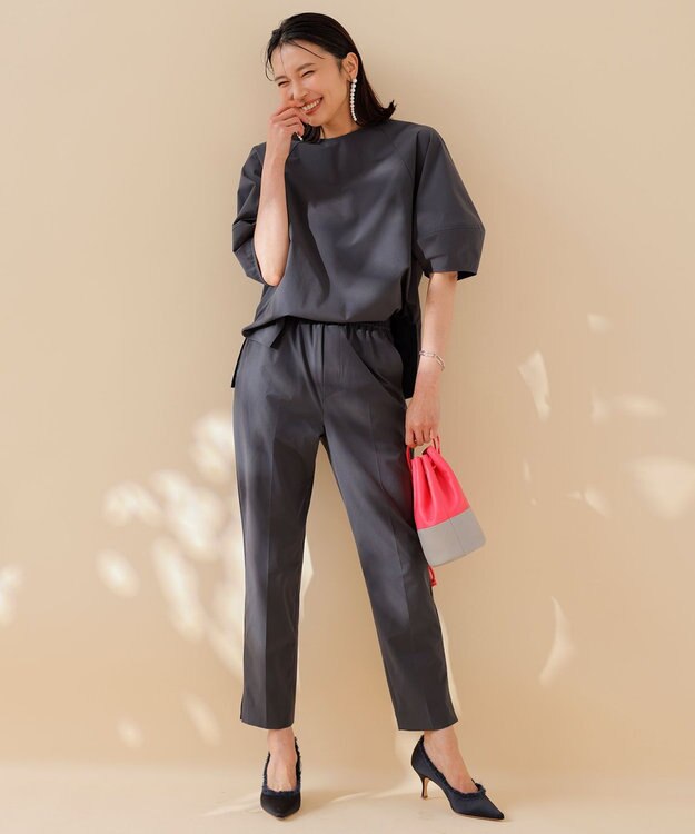 UNFILO FINE MOVE テーパードパンツ チャコール