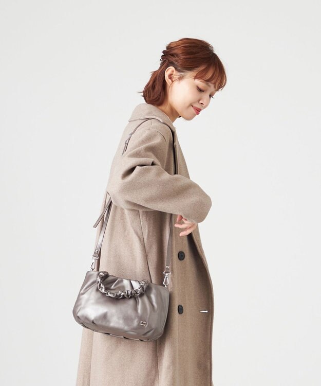 LA BAGAGERIE シープレザー ギャザーハンドル2wayラウンドトートバッグ ガンメタリック