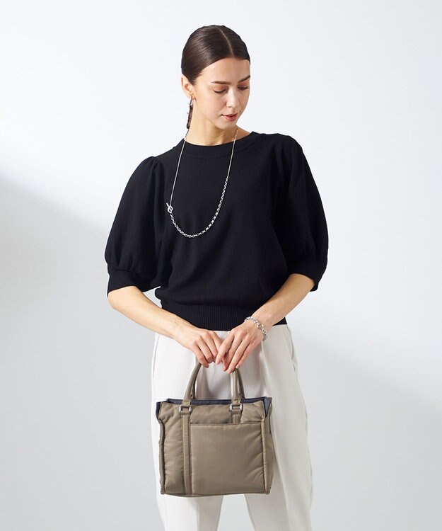 Y'SACCS ツイルナイロン　スクエアトート　Sサイズ グレージュ【web限定カラー】