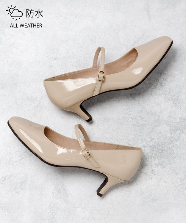 Dominic3 晴雨兼用 メリージェーン レザーパンプス ベージュエナメル