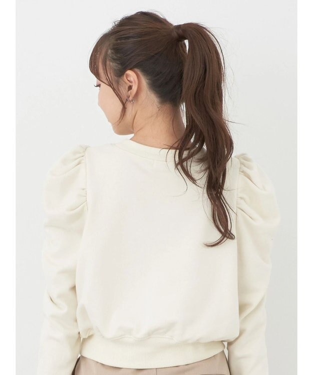 earth music&ecology ウラケロゴ短丈プルオーバー Ivory