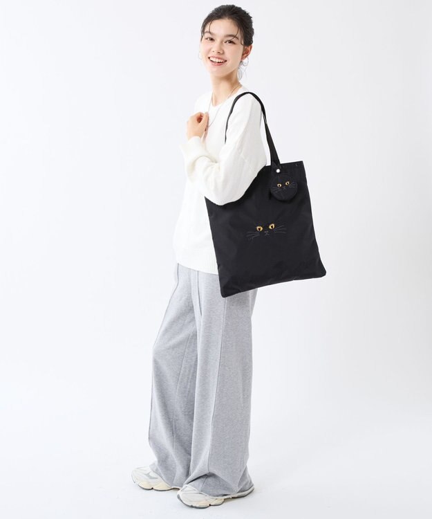 LeSportsac MINI ROUND CHARM/ブラックキャッツエンブロイダリー ブラックキャッツエンブロイダリー