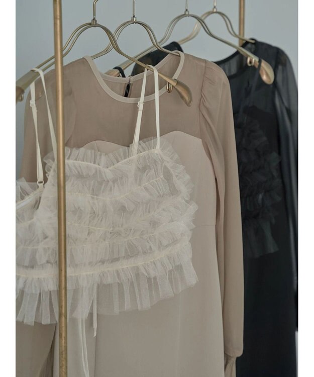 earth music&ecology ＳＥＴ２点チュールキャミ付きドッキングワンピース Beige