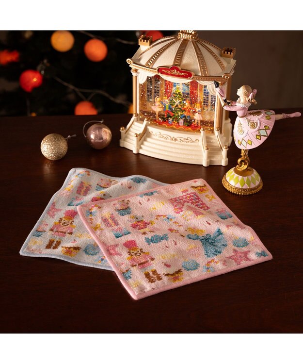 Chacott 【11/24発売】チャコットナッツクラッカーハンカチ 縁取りロイヤルピンク