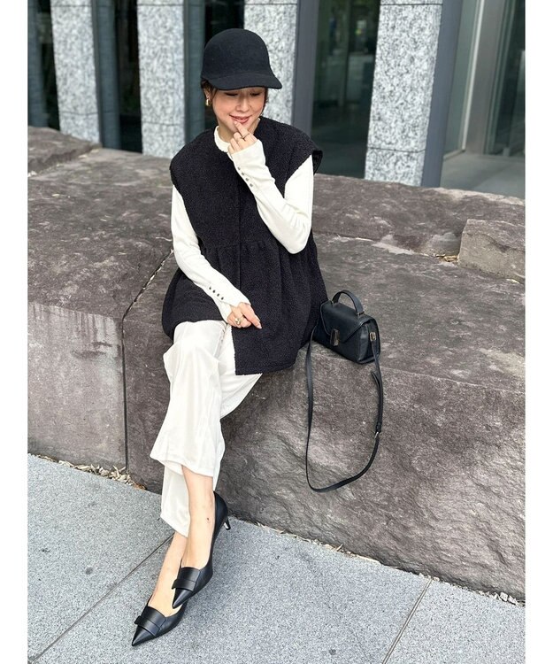 Green Parks フレア裏付きボアベスト Black