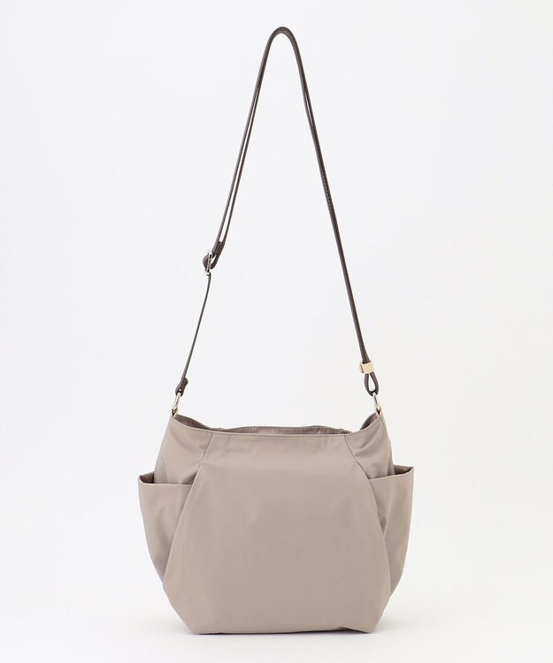 Y'SACCS 【ナイロンタフタ】トラベルショルダー mini グレージュ