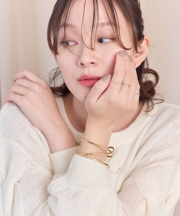 Phoebe ニュアンスラインワイドカフバングル ゴールド ゴールド