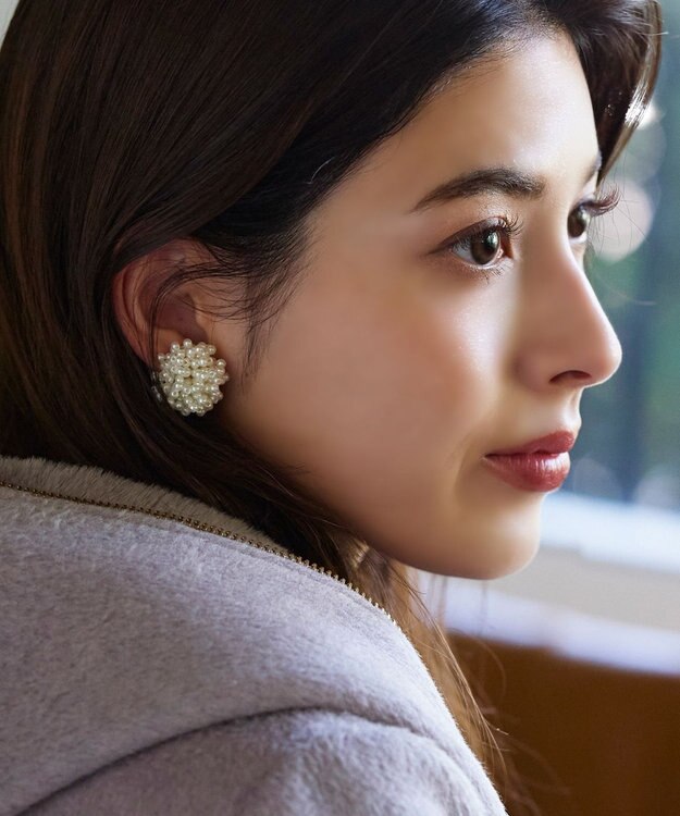 Tiaclasse ビジューパールフラワーピアス ゴールド