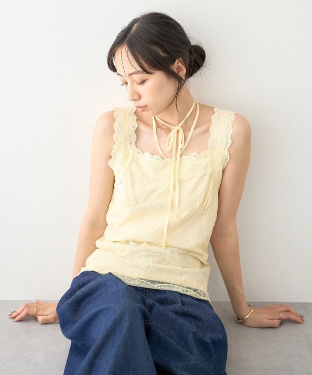 earth music&ecology 【2WAY/紐取り外し可能】総レースホルターネックキャミソール Yellow