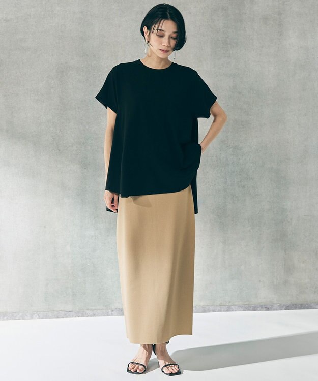 UNFILO 【一部店舗限定カラー】BEAUTY FORM-T フレアTシャツ [一部店舗限定]ブラック