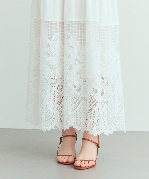 GRACE CONTINENTAL ラッフルレース切替マキシ ホワイト