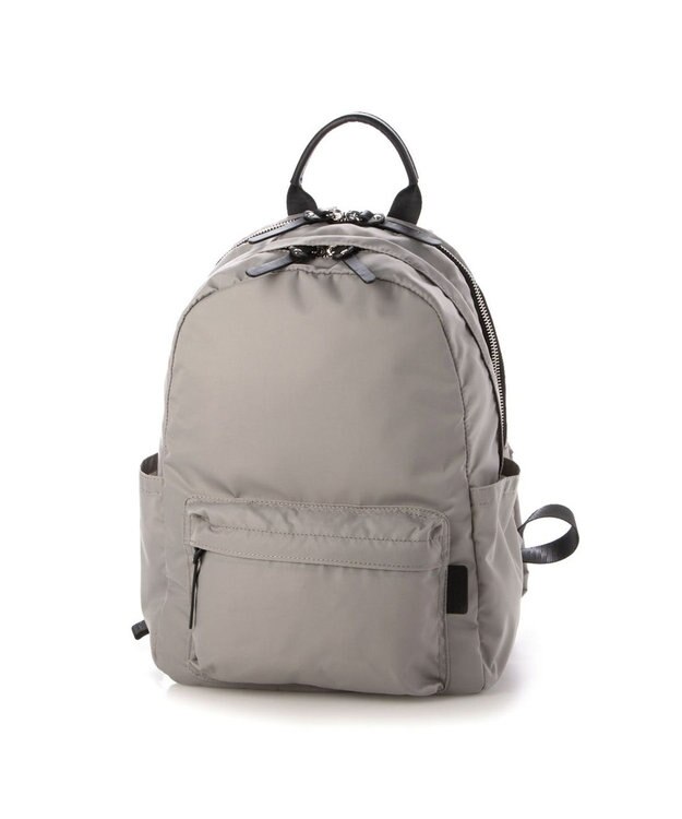 Y'SACCS ナイロン A4リュック　Sサイズ ライトグレー
