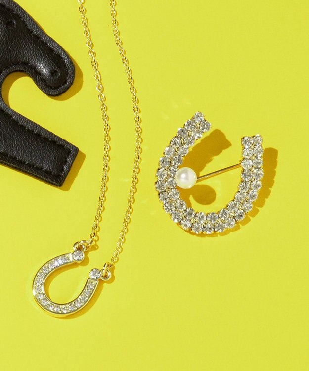 組曲 【ご好評につき追加予約・2026年干支/開運コレクション】ホースシュービジュー ブローチ ゴールド系