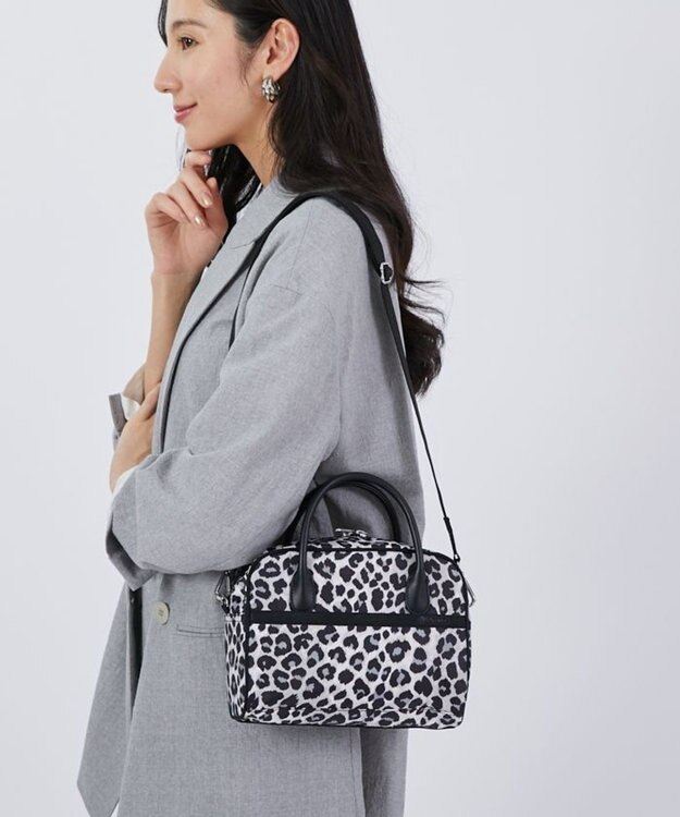 レスポートサック SQUARE TH CROSSBODY アップタウン LeSportsac ショルダーバッグ バッグ SQUARE TH CROSSBODY