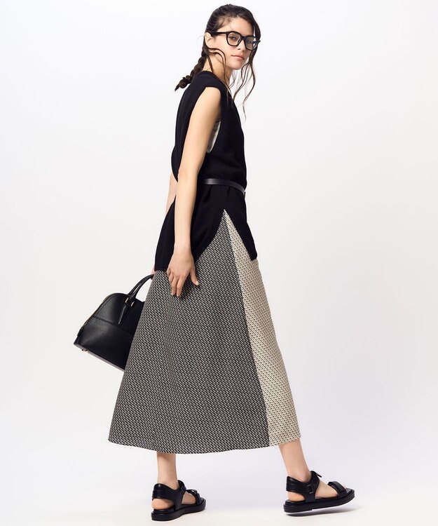 23区 【洗える】ジオメトリックパネルプリント スカート ブラック系