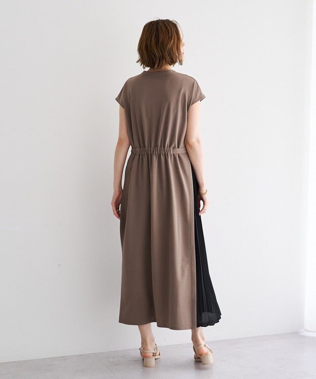 YECCA VECCA ベルテッドプリーツ切替ワンピース Mocha