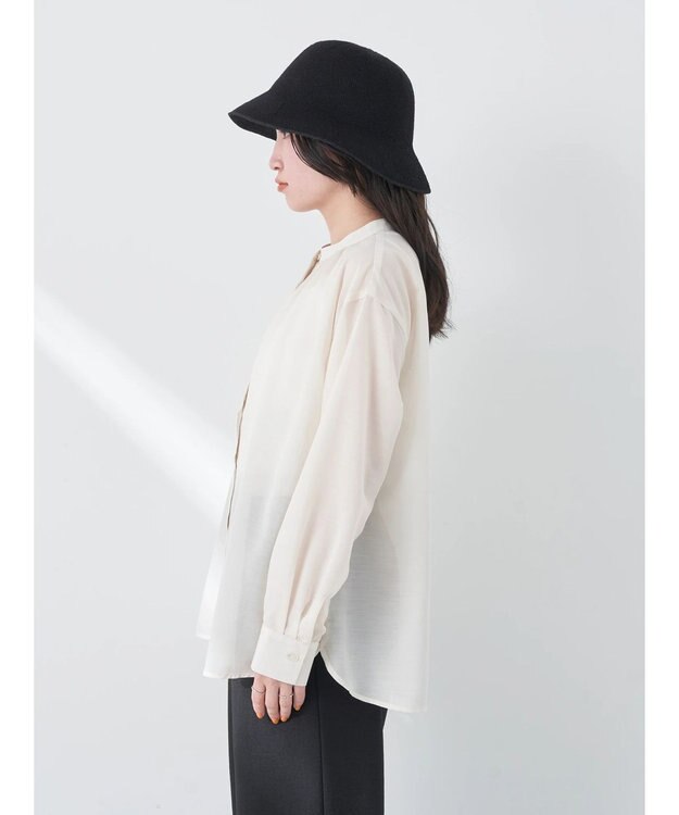 earth music&ecology シアーギャザーネックブラウス Ivory