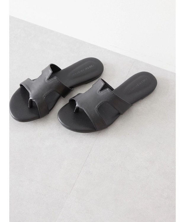 AMERICAN HOLIC カットアウトトングサンダル Black