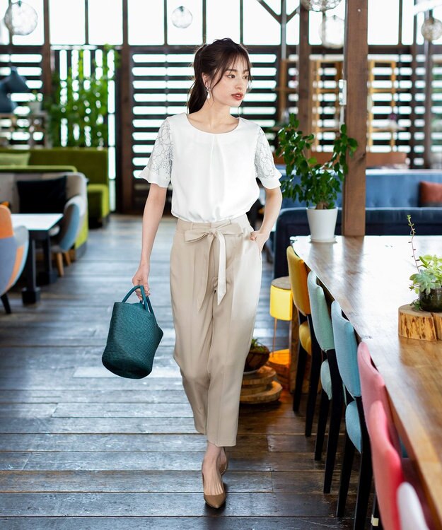 Tiaclasse L 【洗える】美脚効果も叶うリボン付きテーパードパンツ グレージュ