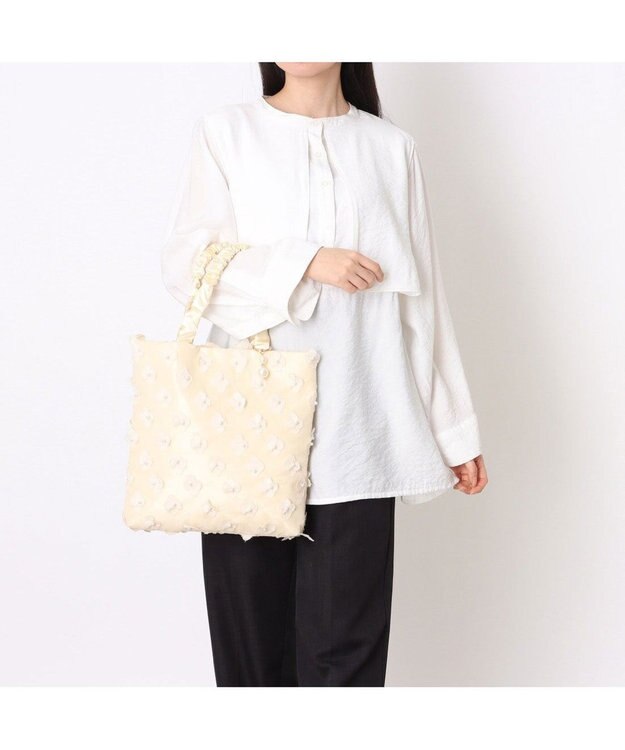 UNBILLION カシュカシュ cachecache / 3Dフラワー刺繍トート LBE