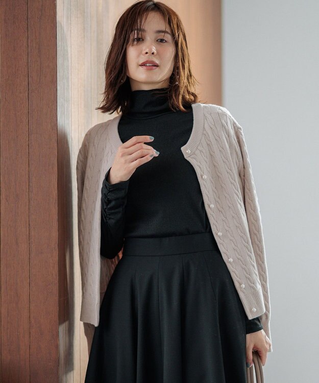 組曲 L 【前後着用可】コットンカシミヤ混2WAYケーブル ニット ピンクベージュ系