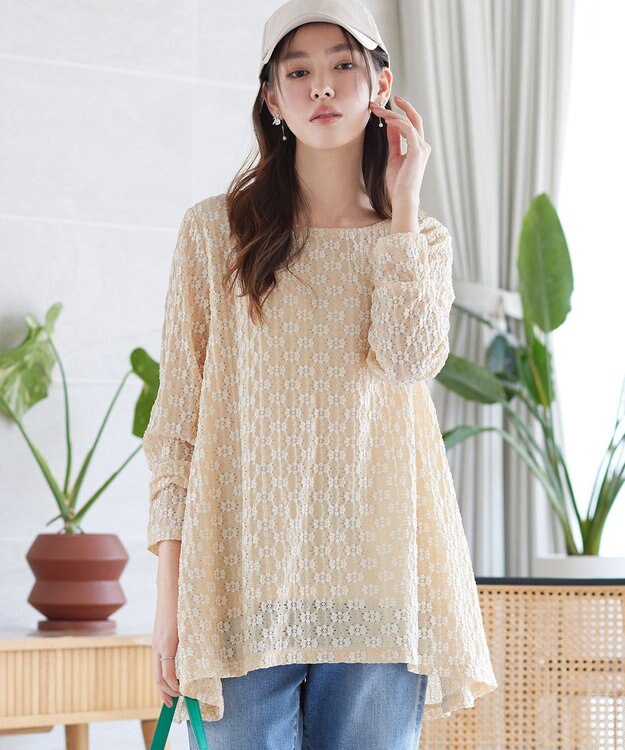 Tiaclasse L 花柄カットレースフレアトップス ピンクベージュ