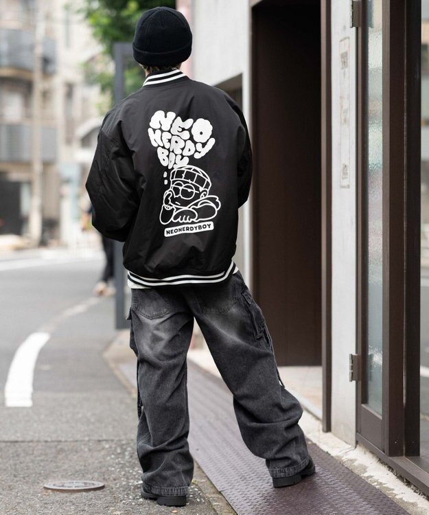 WEGO 【ユニセックス着用ITEM】グラフィックパファースタジャン ブラックその他