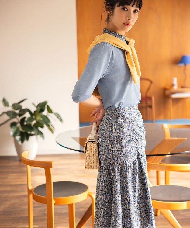 組曲 L フラワーレイヤープリント ギャザースカート ブルー系5