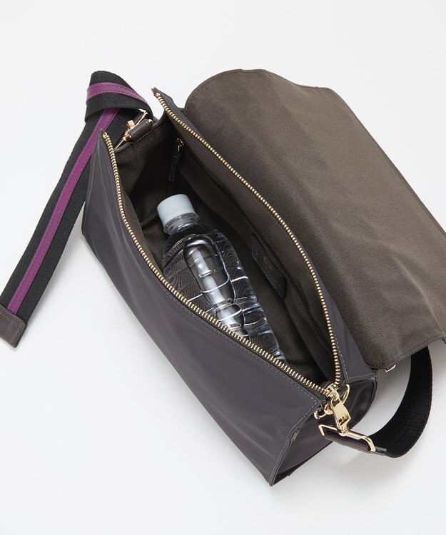 TOPKAPI 【TREASURE TOPKAPI】ナイロン ストライプ ベルト フラップ ショルダー バッグ ミディアムグレー