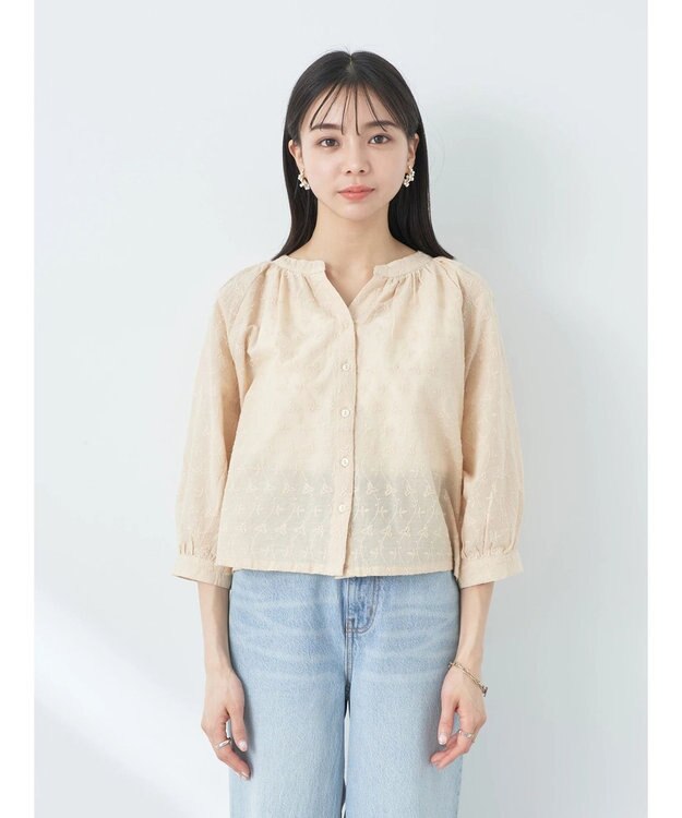 earth music&ecology 刺繍ギャザーブラウス Beige