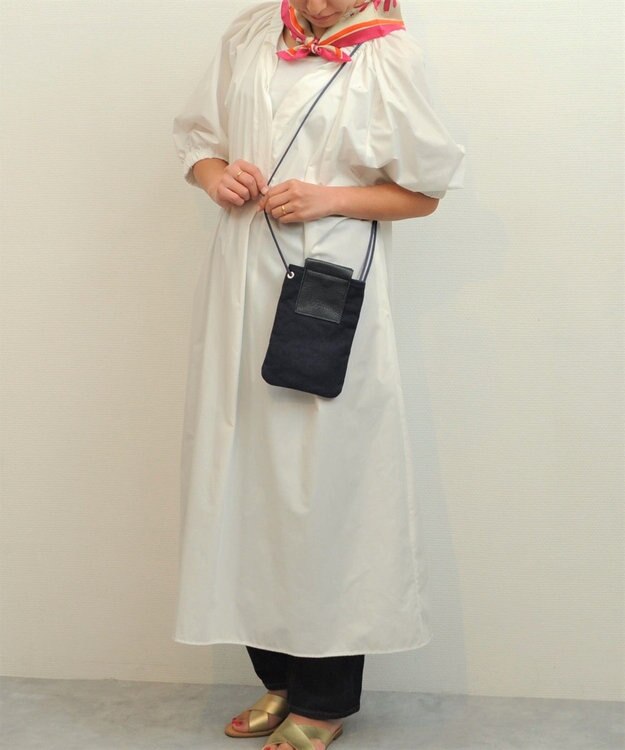 UNBILLION Otias 8号キャンバスシュリンクレザースマホショルダー ブラック