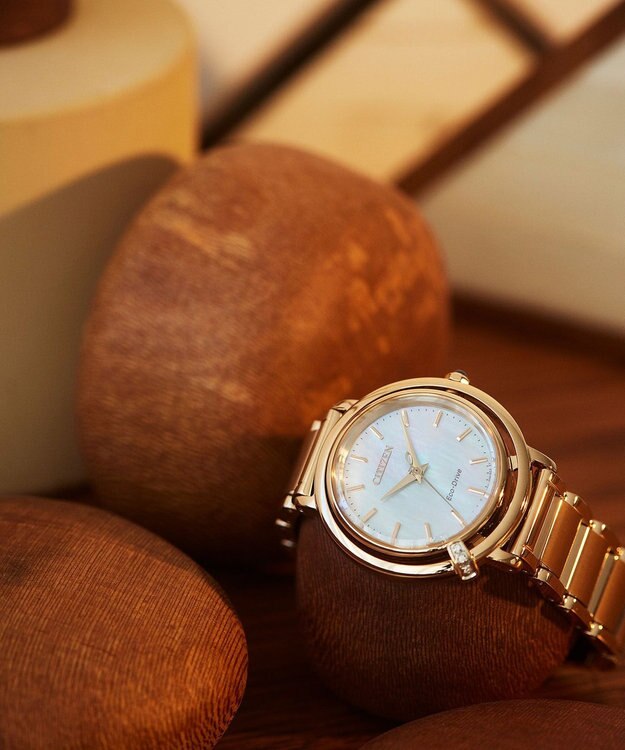 CITIZEN 【付け替えバンド付き】電池交換不要のサステナブルウオッチ ゴールド