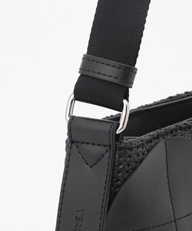 Y'SACCS サークルパッチショルダーバッグ ブラック