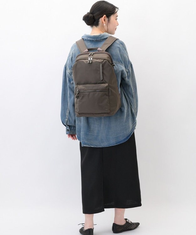 ACE BAGS & LUGGAGE W&.Day/Night ポッケス ハグリュック A4サイズ 14.0インチPC収納 20212 ダブルアンドデイナイト アッシュブラウン