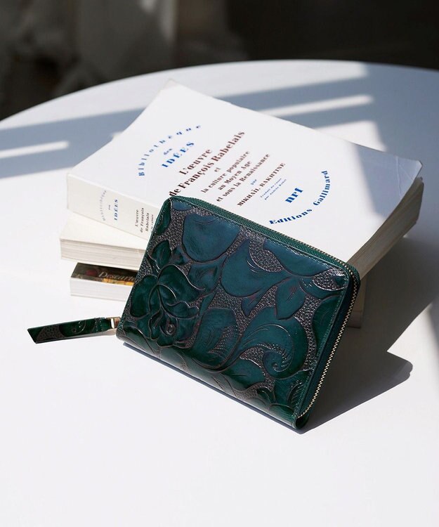 TOPKAPI 【TREASURE TOPKAPI】ローズエンボス ツヤ レザー ラウンドファスナー 二つ折り財布/パスポート対応 グリーン