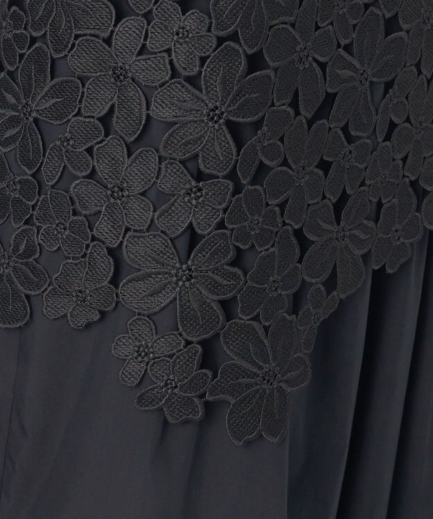 23区 【GOLD LABEL】エンブロイダリーレース キャミソール ブラック系