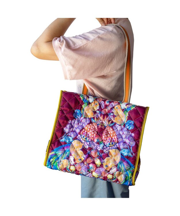 tsumori chisato CARRY tcアニマルキルト トートバッグ ボルドー