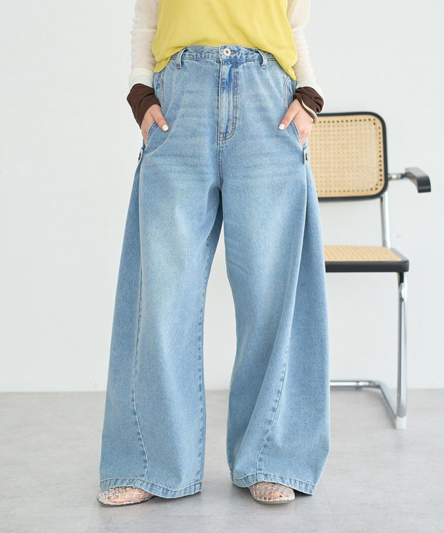 earth music&ecology サイドタックスーパーワイドデニムパンツ Light Blue