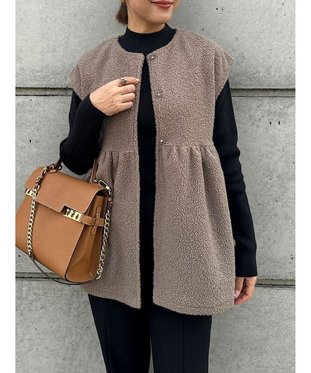 Green Parks フレア裏付きボアベスト Gray Beige