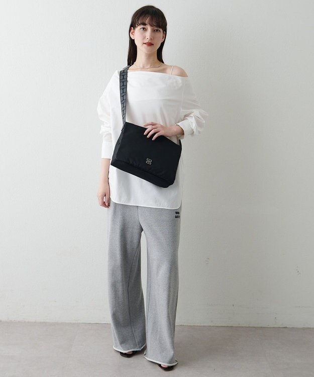 IACUCCI アーゴ ミディアムショルダー NYLON/CERVO ブラック