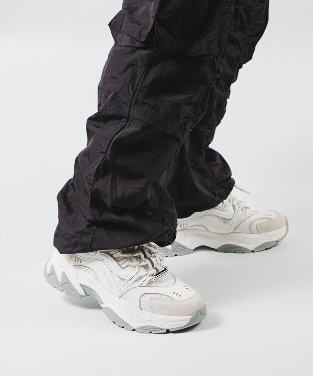 STEVE MADDEN ANIMATES グラフィカルソールスニーカー ホワイトグレー