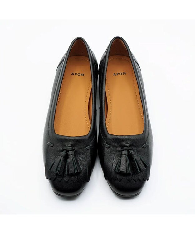 APOM キルトタッセルフラット15 ブラック