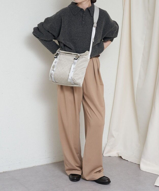 russet ナイロンジャガードメタルバックルショルダーバッグ M(CE-1671) Ecru