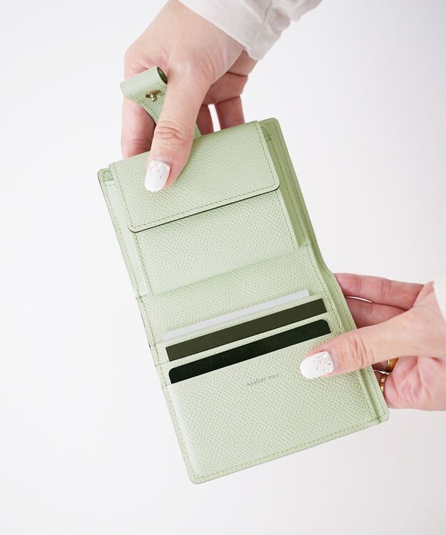 Atelier nuu 【石岡真実コラボ別注カラー】noble 二つ折れウォレット セージグリーン×アイスグレー