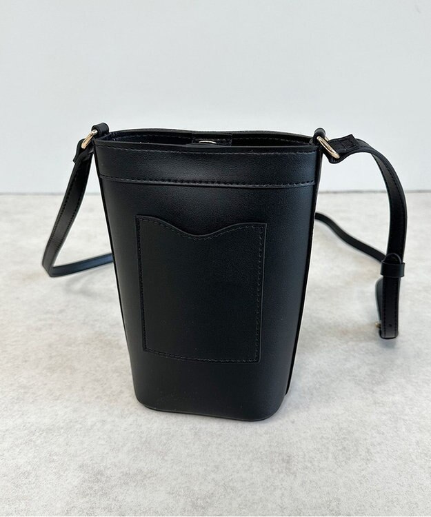 LA BAGAGERIE 【veganview】v piece mesh mini shoulder bag ブラック