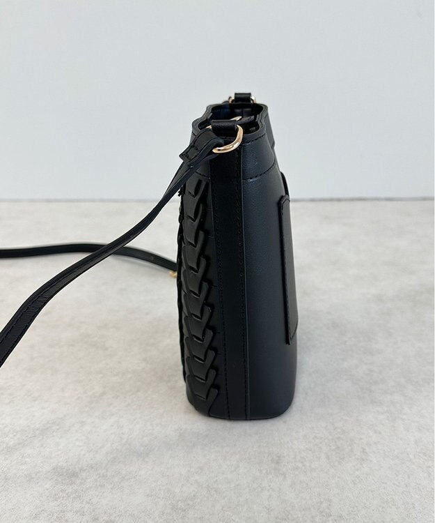 LA BAGAGERIE 【veganview】v piece mesh mini shoulder bag ブラック