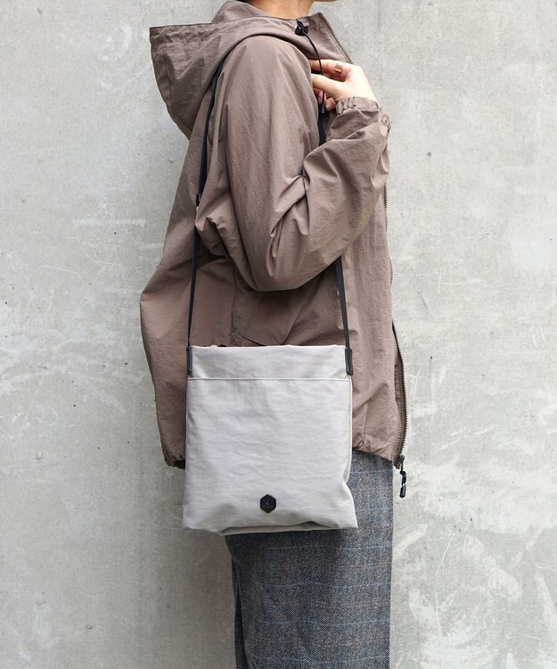 FOLNA RD グリンザ・コーデュラナイロンショルダーバッグ グレー