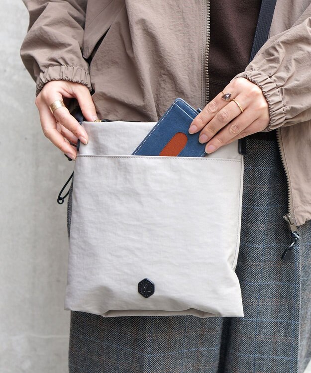 FOLNA RD グリンザ・コーデュラナイロンショルダーバッグ グレー