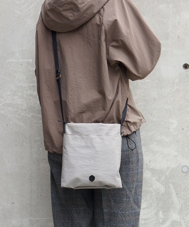 FOLNA RD グリンザ・コーデュラナイロンショルダーバッグ グレー